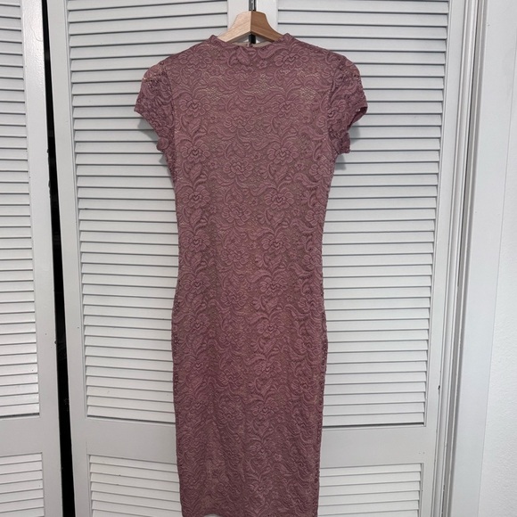 Joe & Elle Mauve Lace Cap Sleeve Midi Dress – Size M - Picture 2 of 2